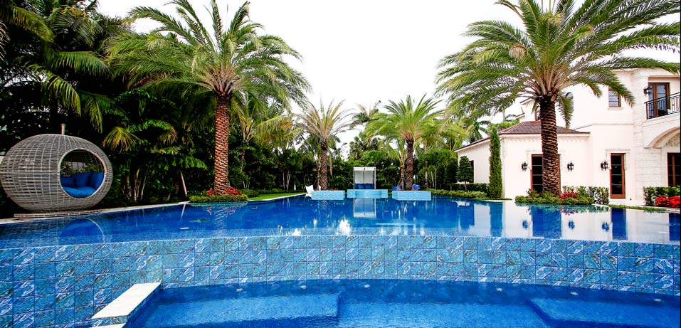 Custom Home Resort Style Pool
